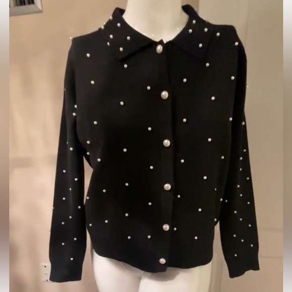 Sioni Classic pearls and Black Knitwear - Picture 12 of 12